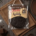 Perpaduan Rasa Sempurna: Rasa manis gurih alami dari kelapa dipadukan harmonis dengan rasa cokelat yang melimpah di setiap gigitan.